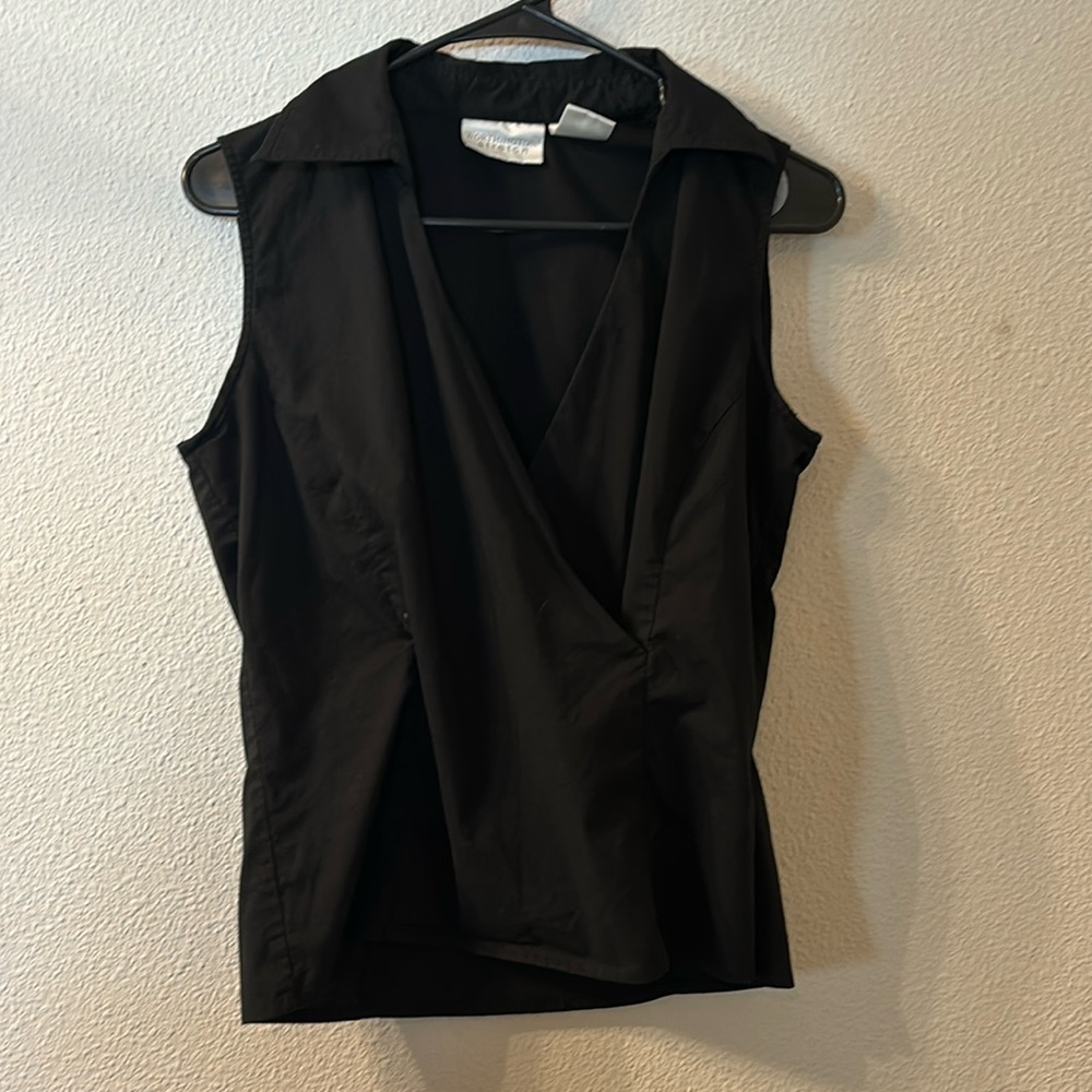 Worthington stretch black deep vneck polo size 4